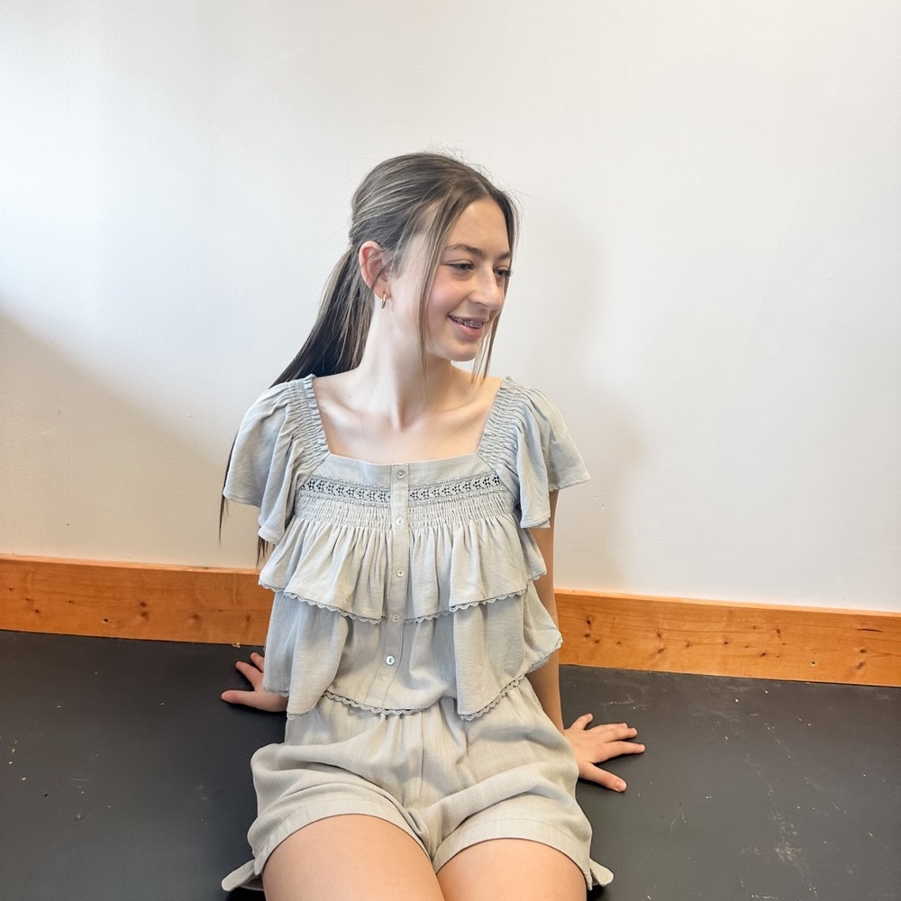 Chic Gray Ruffled Matching Set - Picture 2 of 4